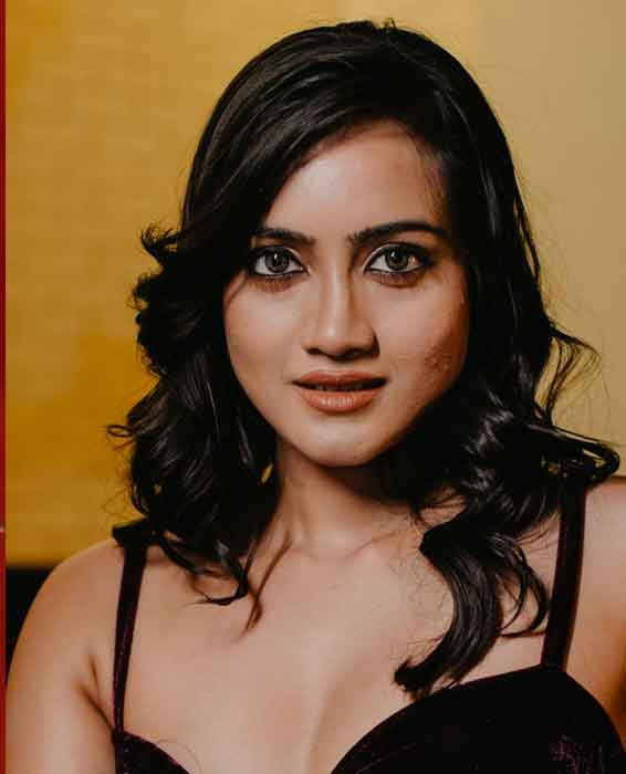 Amika Shail Biography