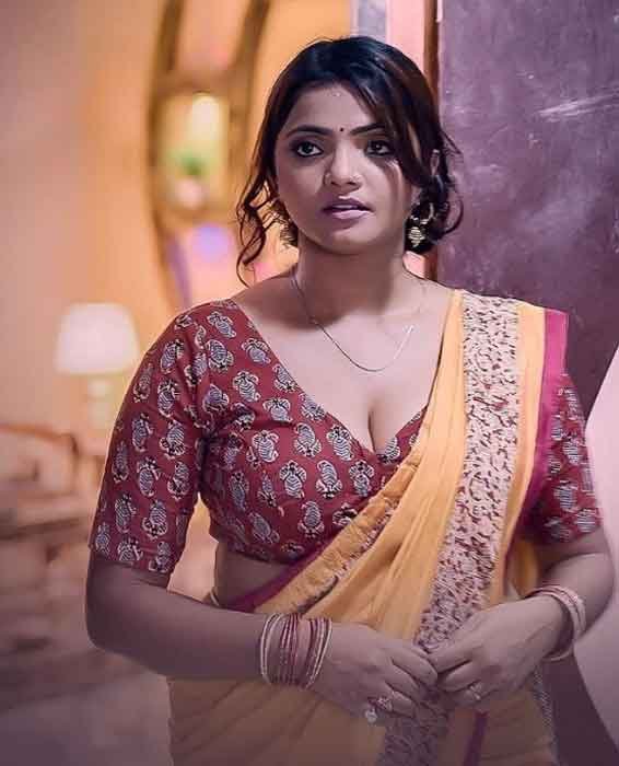 Bharti Jha Ullu Actress