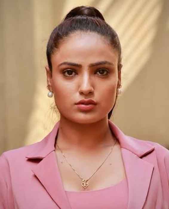 Shyna Khatri Biography